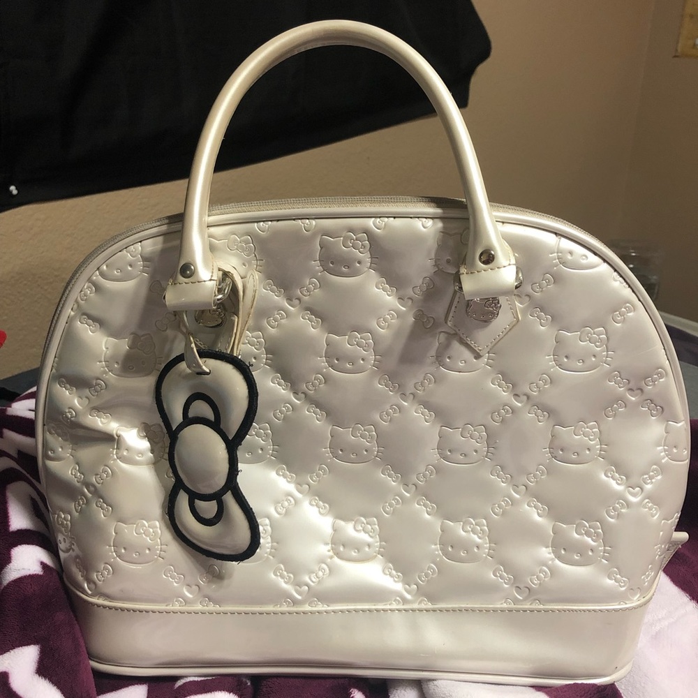 Loungefly loves Hello Kitty White Purse